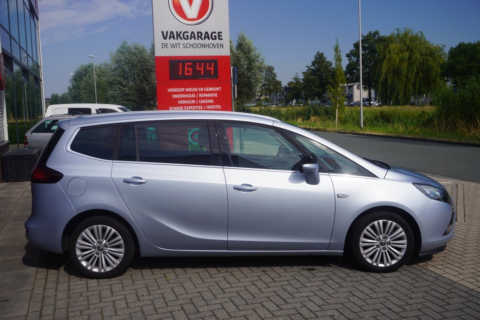 Opel Zafira Tourer 1.4 Design Edition 7p / Trekhaak / Camera, Gebruikt, Euro 6, 4 cilinders, Electronic Stability Program (ESP)