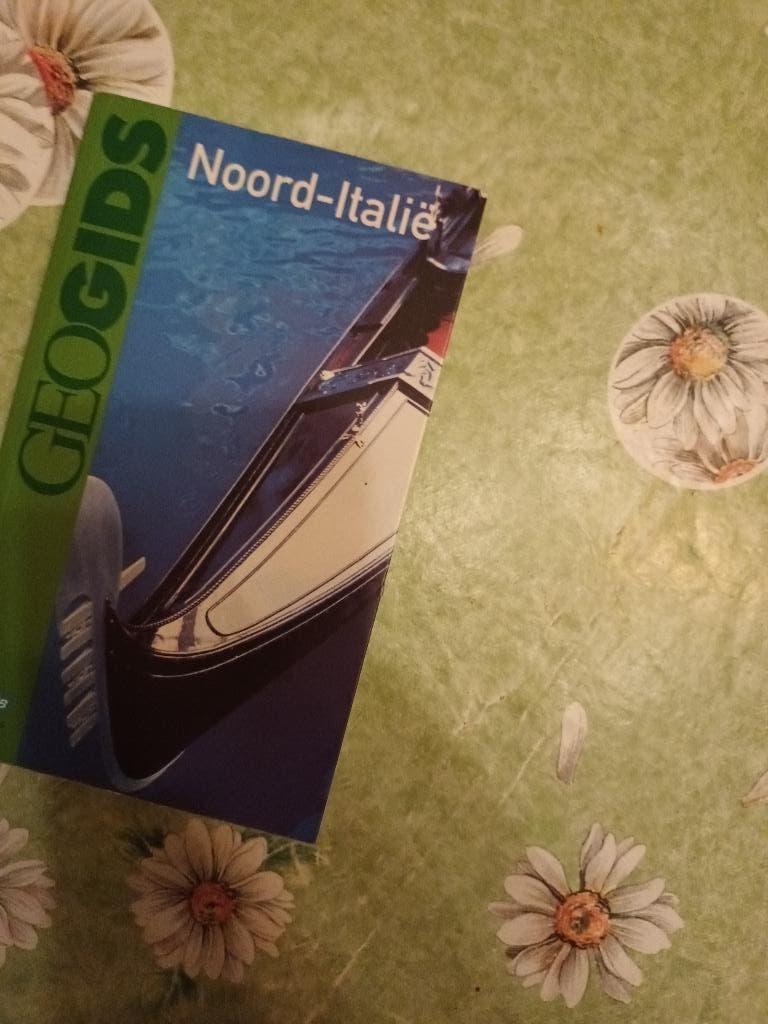 Noord Italie Geogids ANWB reisgids Milaan Gardameer Parma, Boeken, Reisgidsen, Europa, Ophalen of Verzenden, Zo goed als nieuw