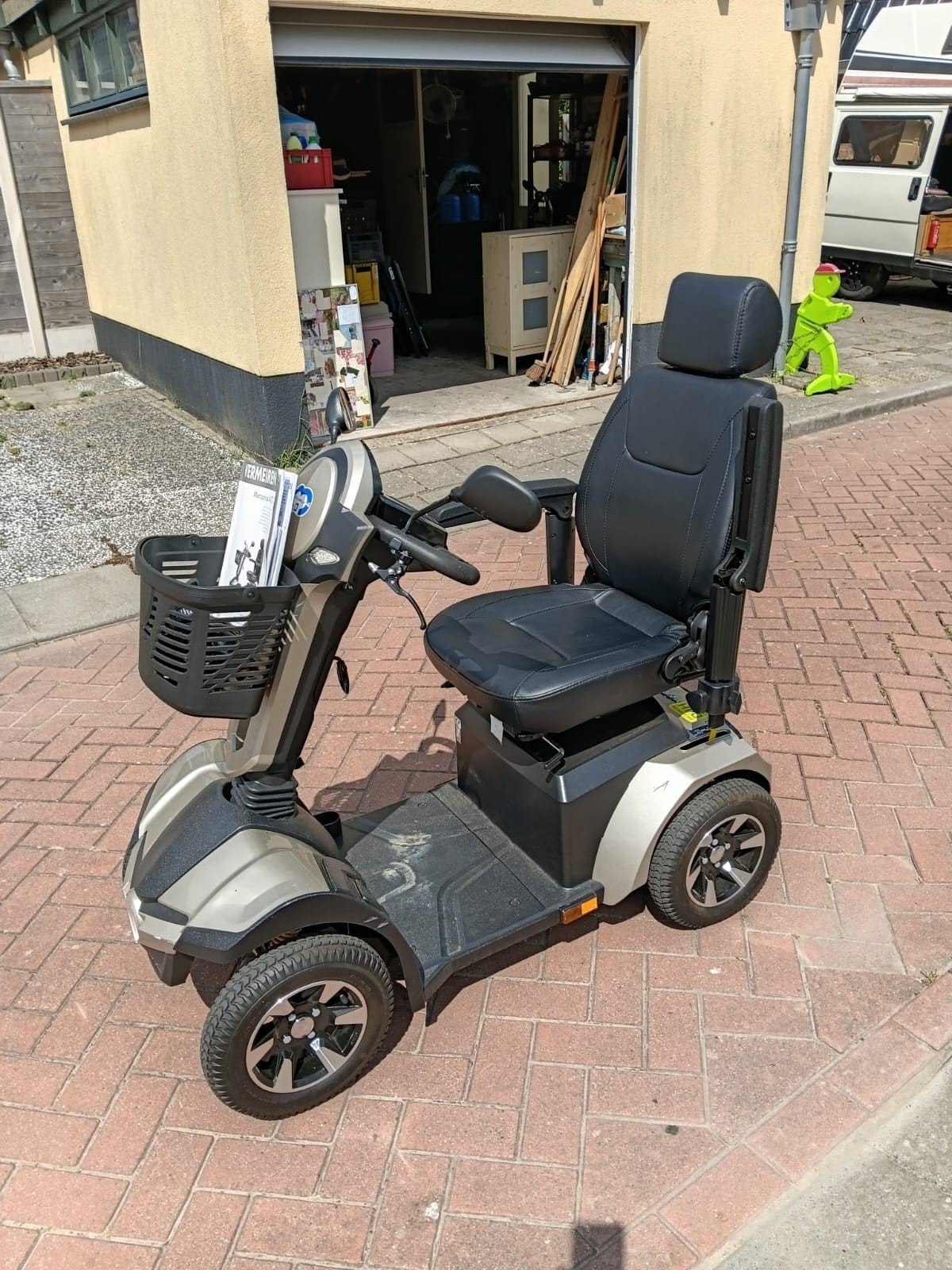 Booster Vermeire bijna nieuw Ophalen in Alkmaar, Ophalen, Zo goed als nieuw, 16 km/u of meer, 46 km of meer