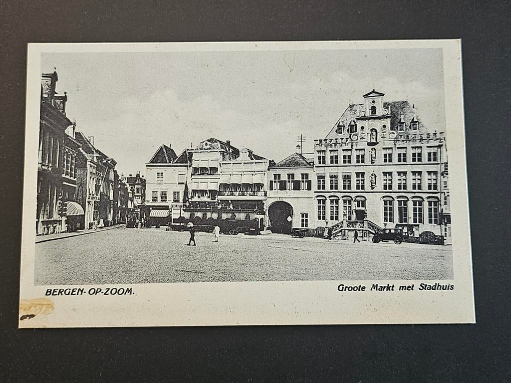 Ansichtkaart Bergen op Zoom Grote Markt met Stadhuis, Ophalen of Verzenden