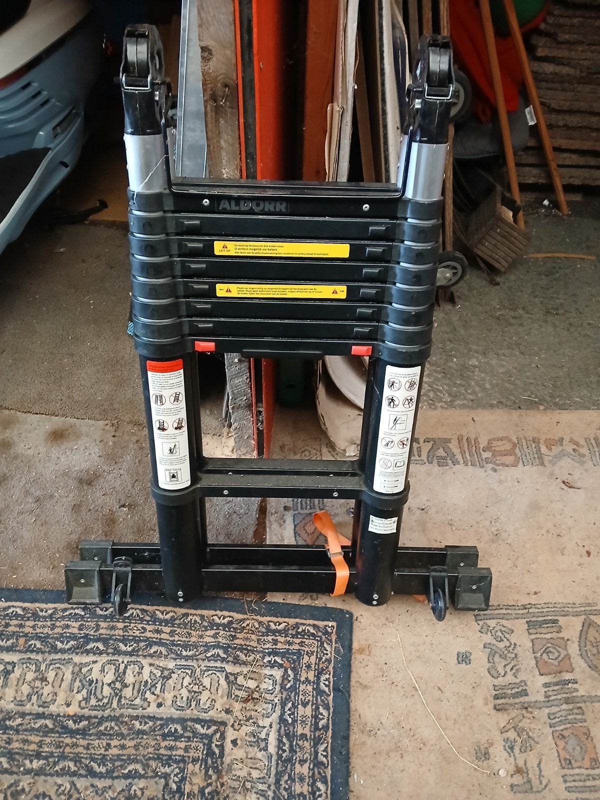 ALDORR Telescopische Ladder - Compact en Veelzijdig, Ophalen of Verzenden, Zo goed als nieuw, Ladder, Opvouwbaar of Inschuifbaar