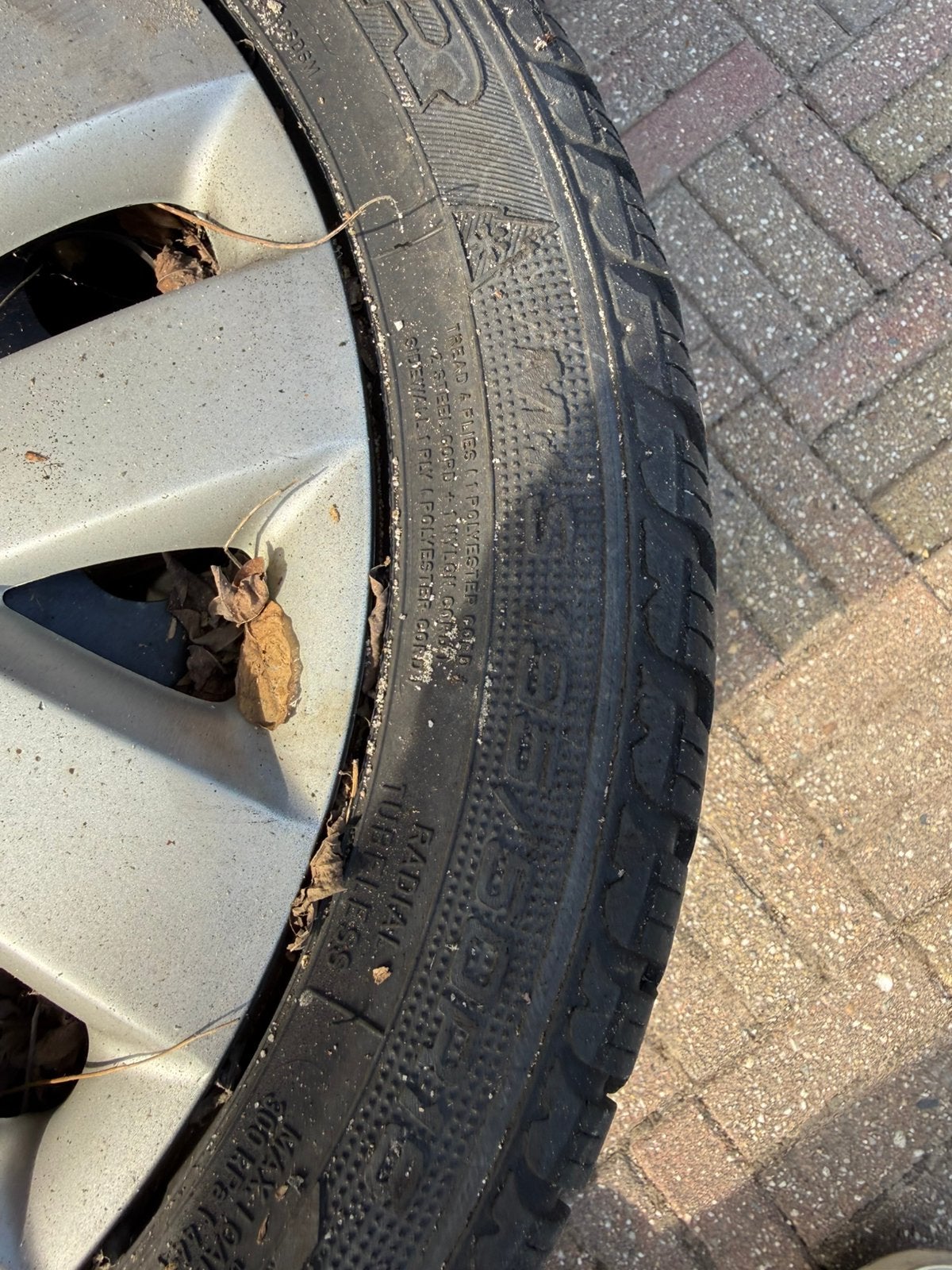 Goodyear 195-50R15 82H M&S banden, Ophalen