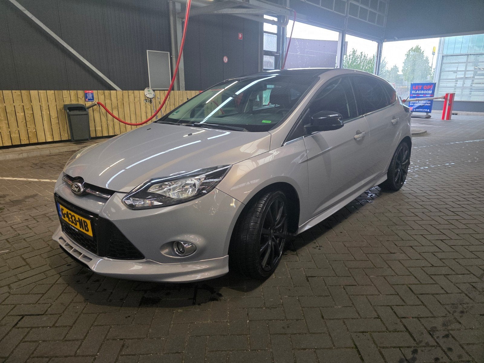 Ford Focus 1.6 Ecoboost 110KW 5-D 2013 Grijs, Auto's, Ford, 1596 cc, 4 cilinders, 665 kg, Handgeschakeld