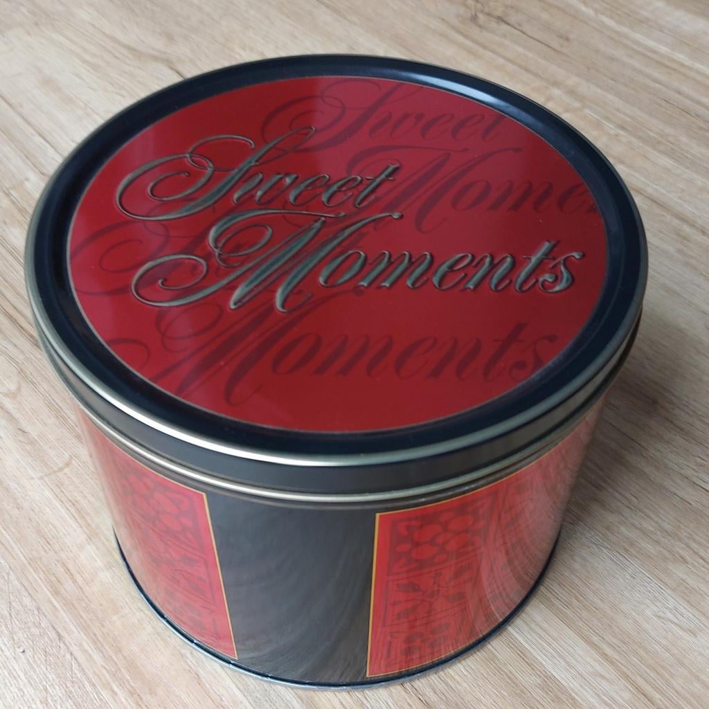 grote ronde trommel Sweet Moments, donker rood 19x14cm, Ophalen of Verzenden, Zo goed als nieuw, Overige