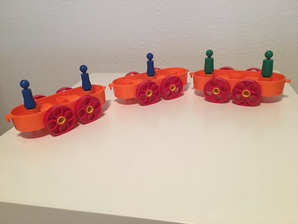 Tupperware. Kinderspeelgoed .treintje 3 delig vintage 080720, Ophalen, Zo goed als nieuw, Bouwen