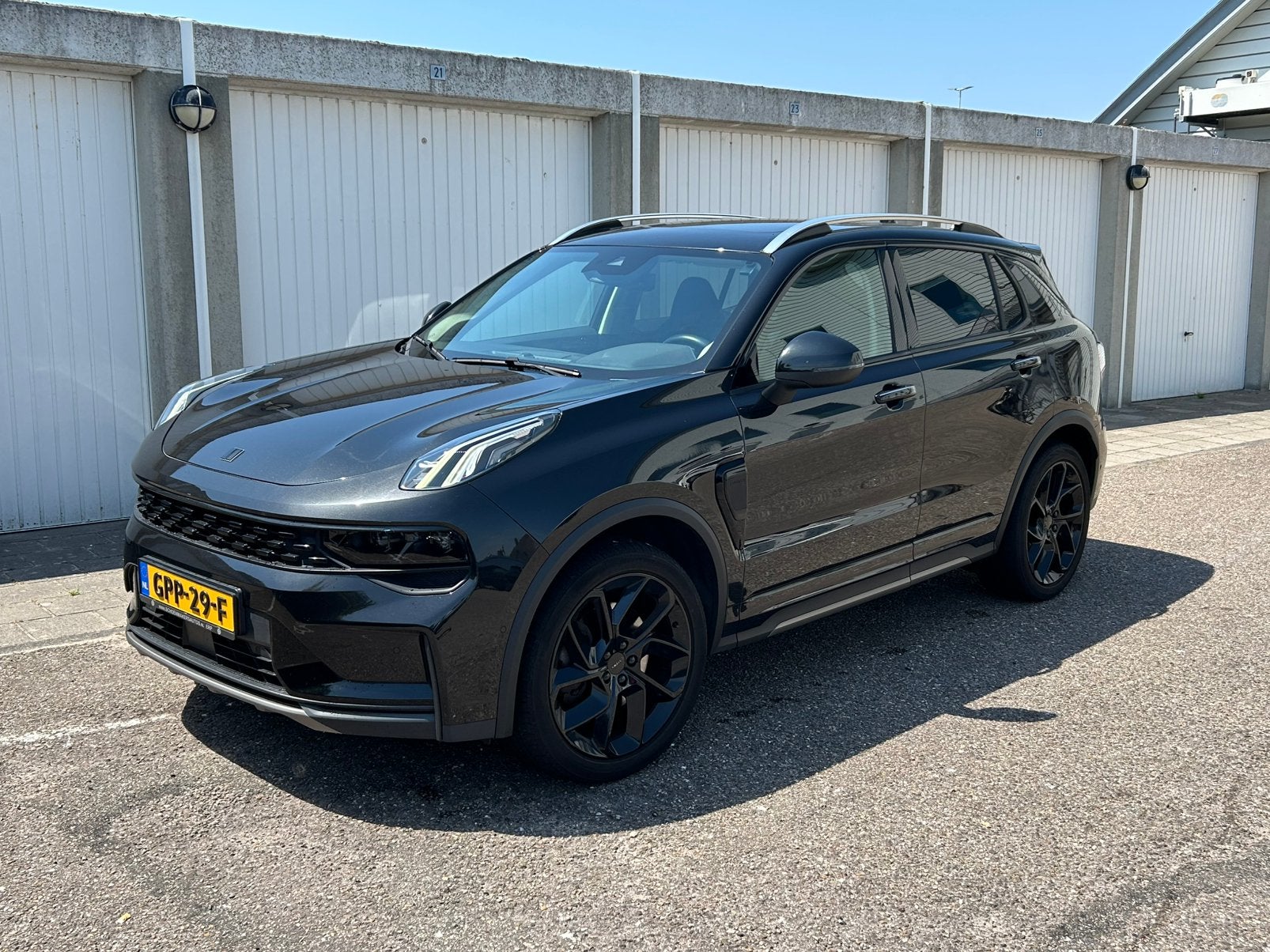Lynk & Co 1.5TD 261pk Phev 7DCTH 2022 Zwart, Auto's, Zwart, 179 pk, Zwart, Plug-in hybride