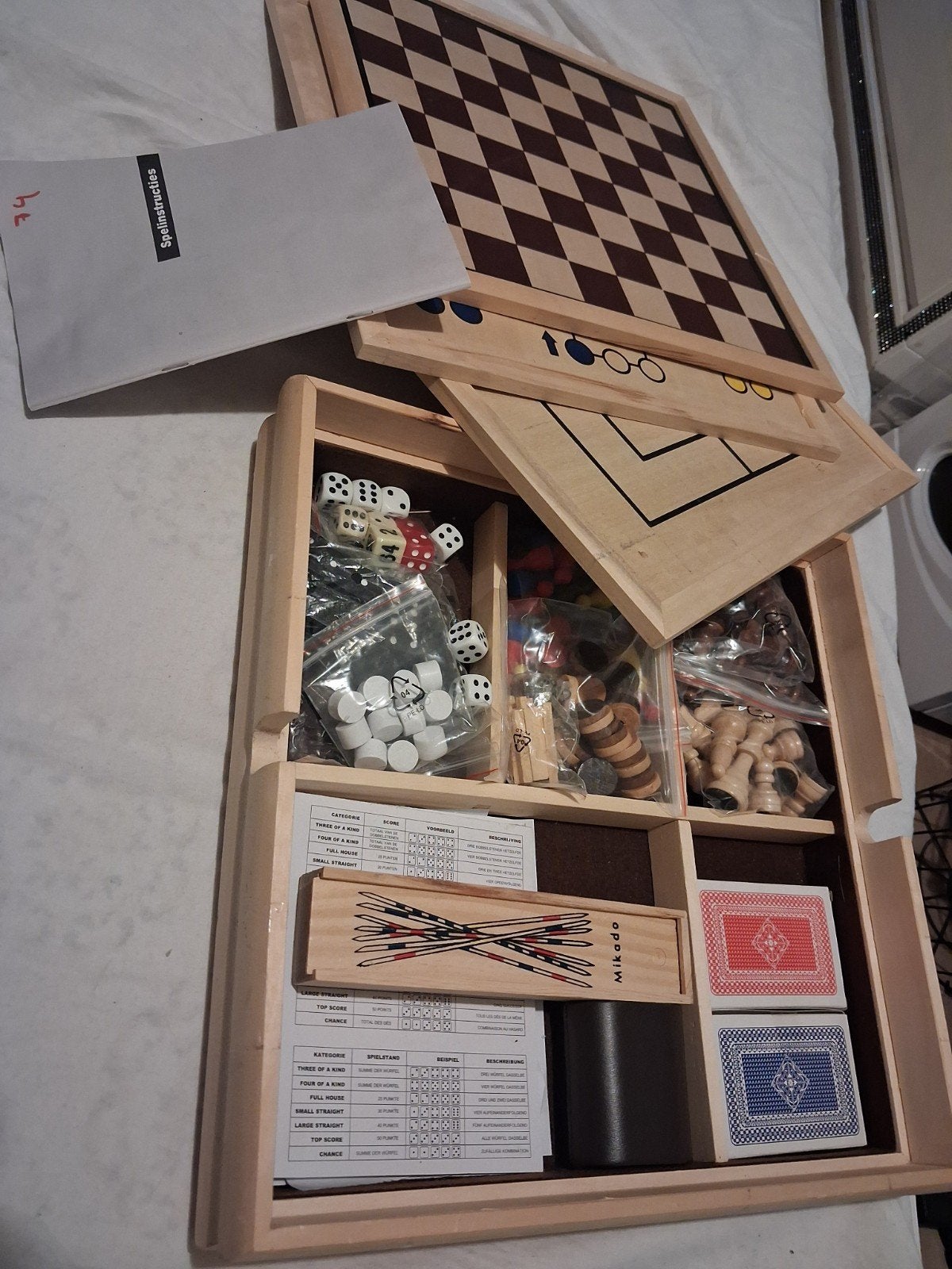 Grote Spellenverzameling: 100+ Spellen in Houten Kist, Een of twee spelers, Ophalen of Verzenden, Gebruikt, Onbekend