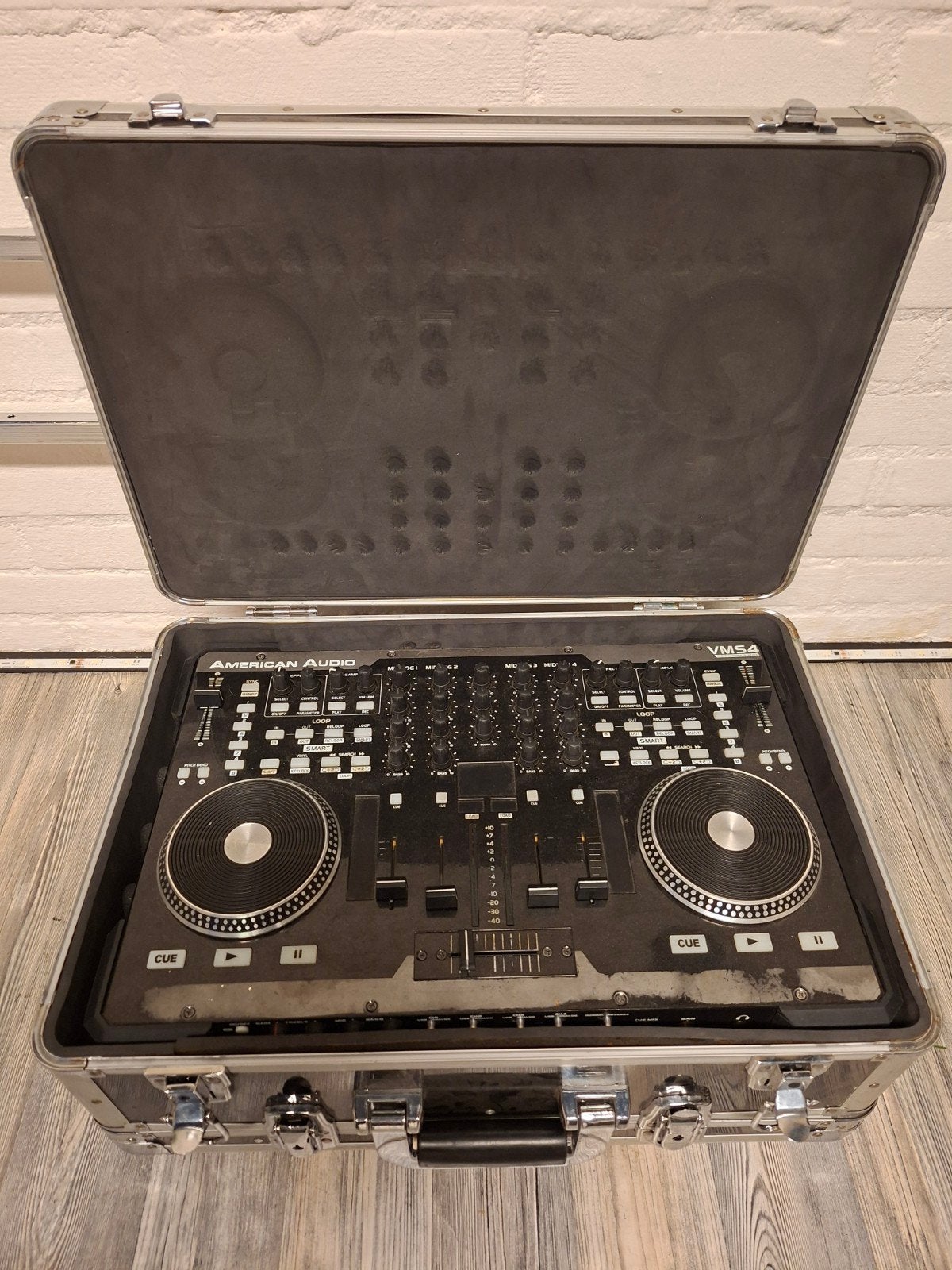 DJ-controller VMS4 American Audio  met flightcase, Ophalen, Gebruikt, Overige merken