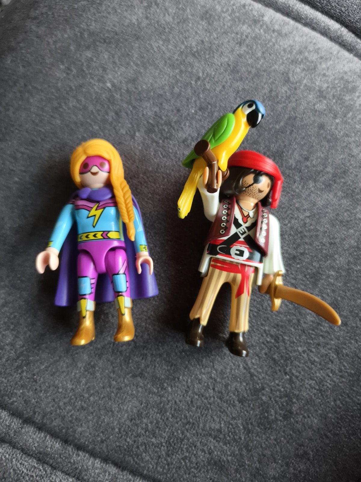 Playmobil figuren ruilen - Superheldin en Piraat, Ophalen of Verzenden