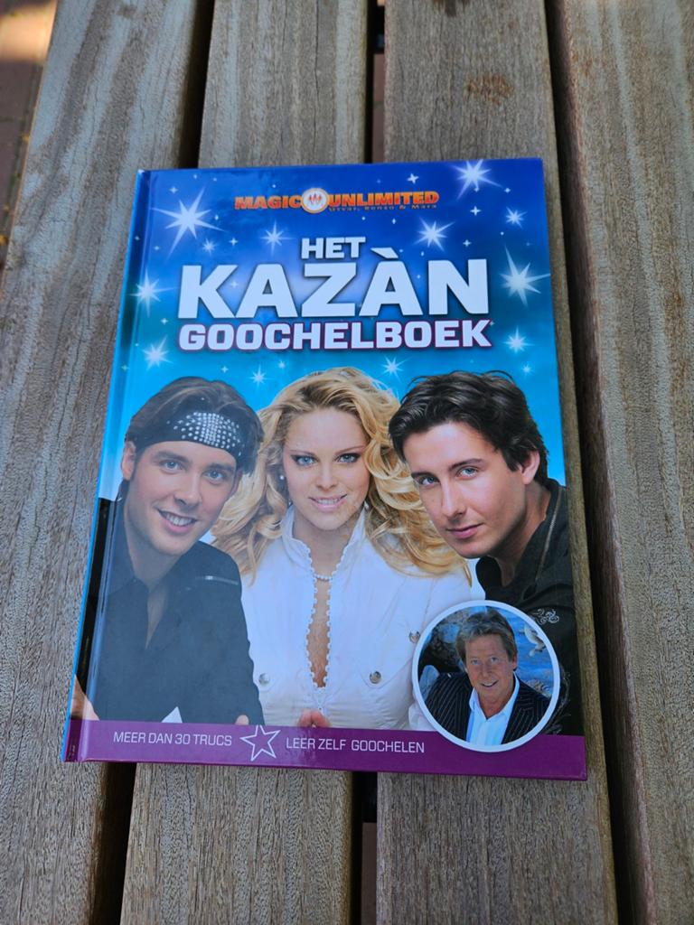 Het Kazàn Goochelboek - Meer dan 30 trucs (gesigneerd), Hans Kazàn, Ophalen of Verzenden, Zo goed als nieuw, Overige onderwerpen