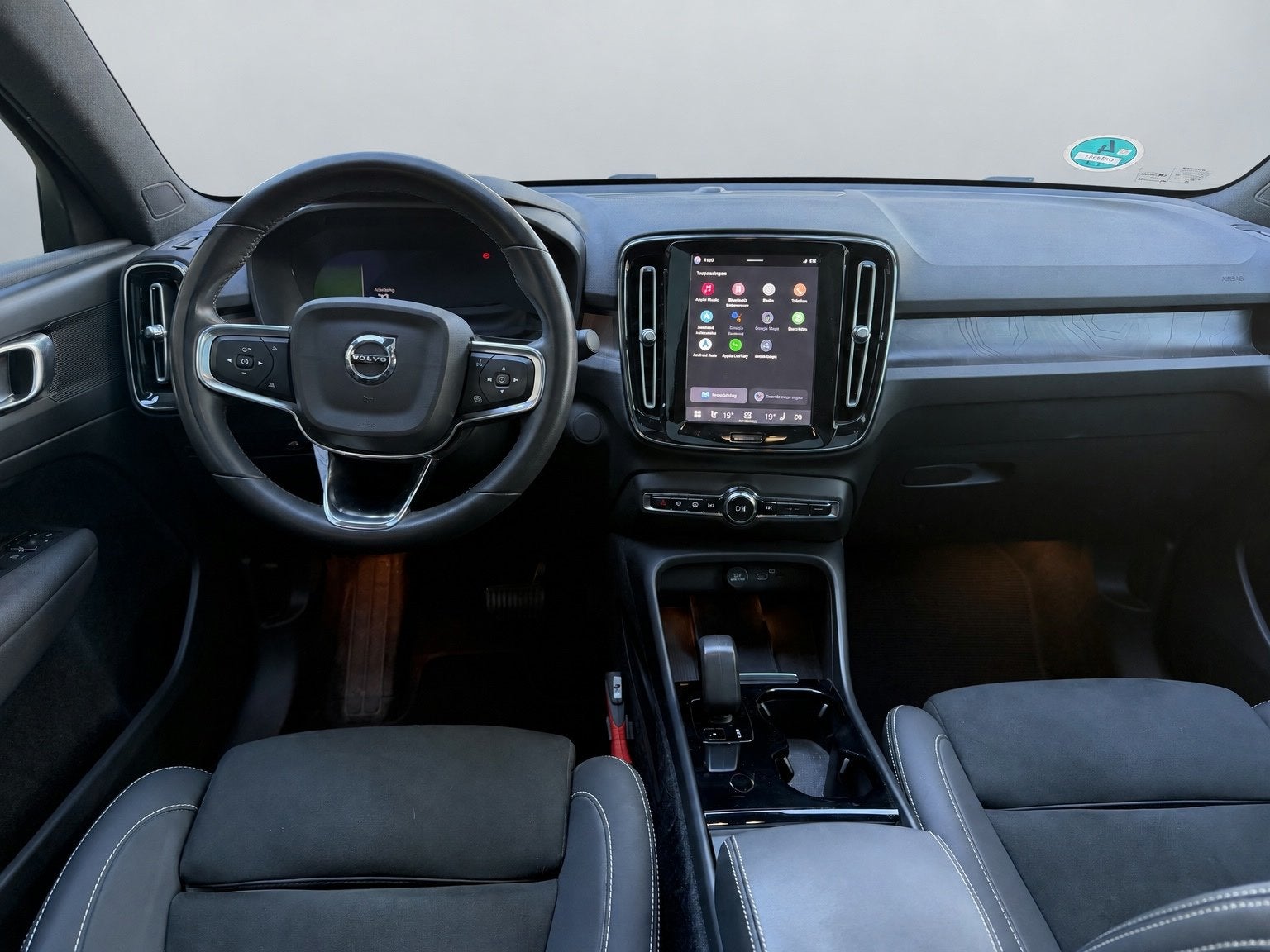 Volvo C40