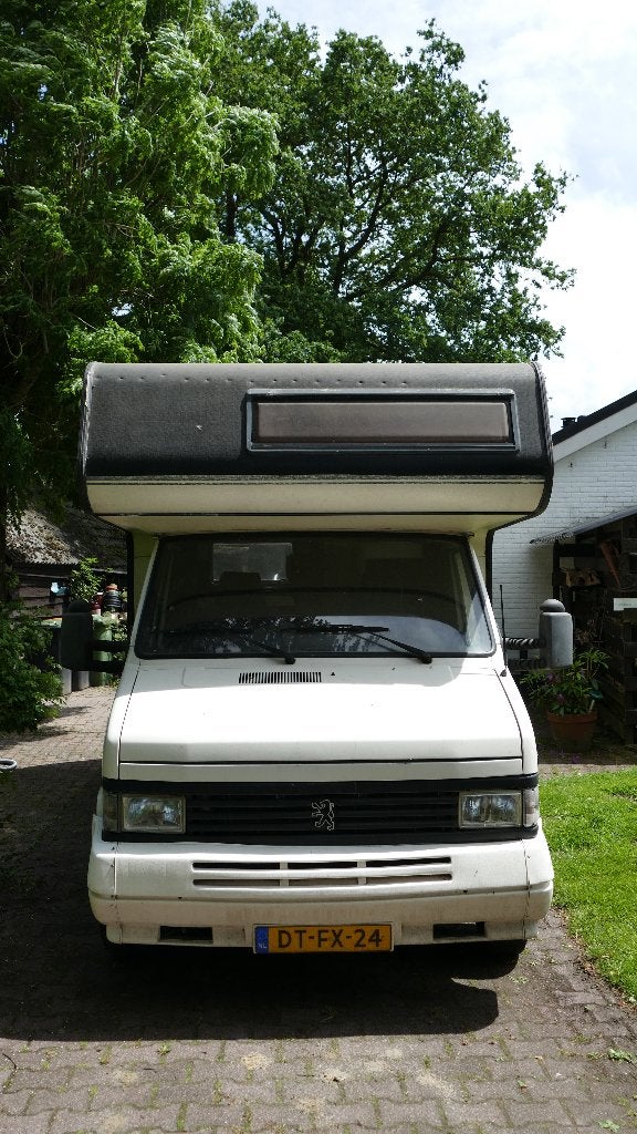 CAMPER Burstner Peugeot, Stof, Grijs, Particulier, 2750 kg