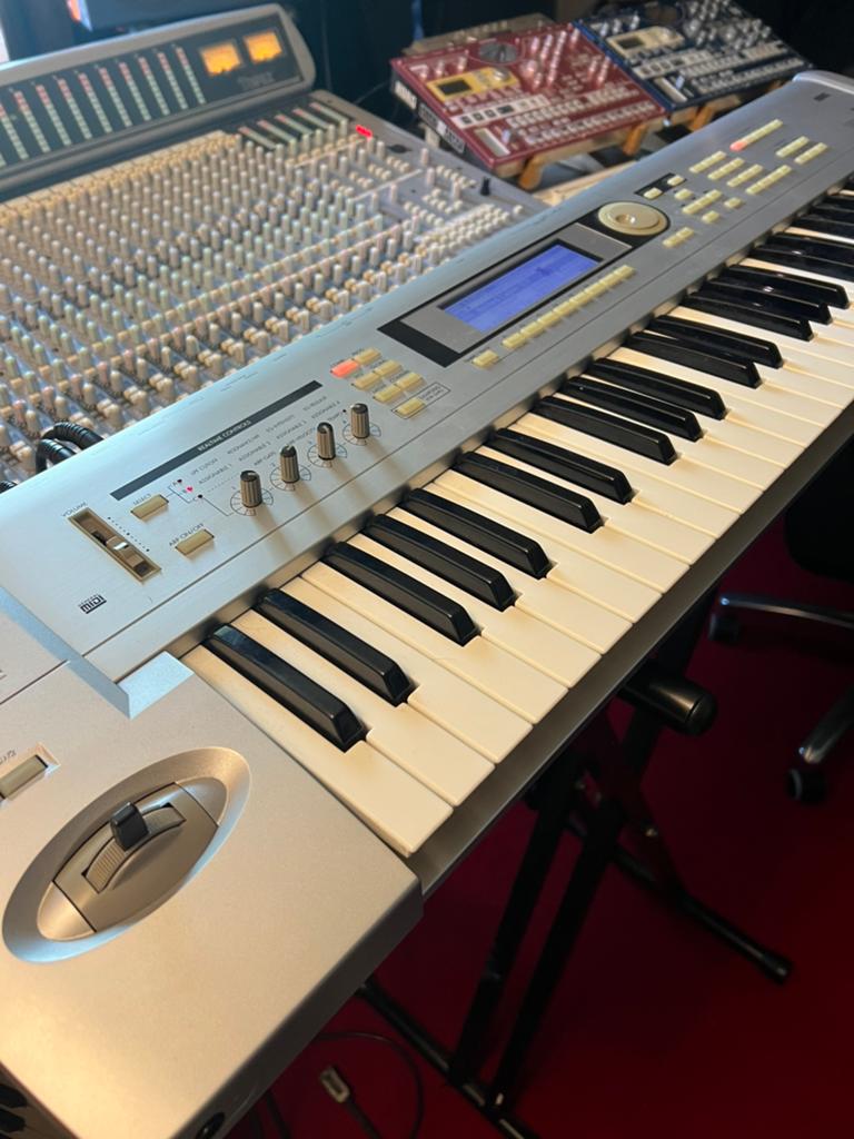 Korg Triton Le Music Workstation Synthesizer met samplekaart, Ophalen, Gebruikt, Overige aantallen, Korg
