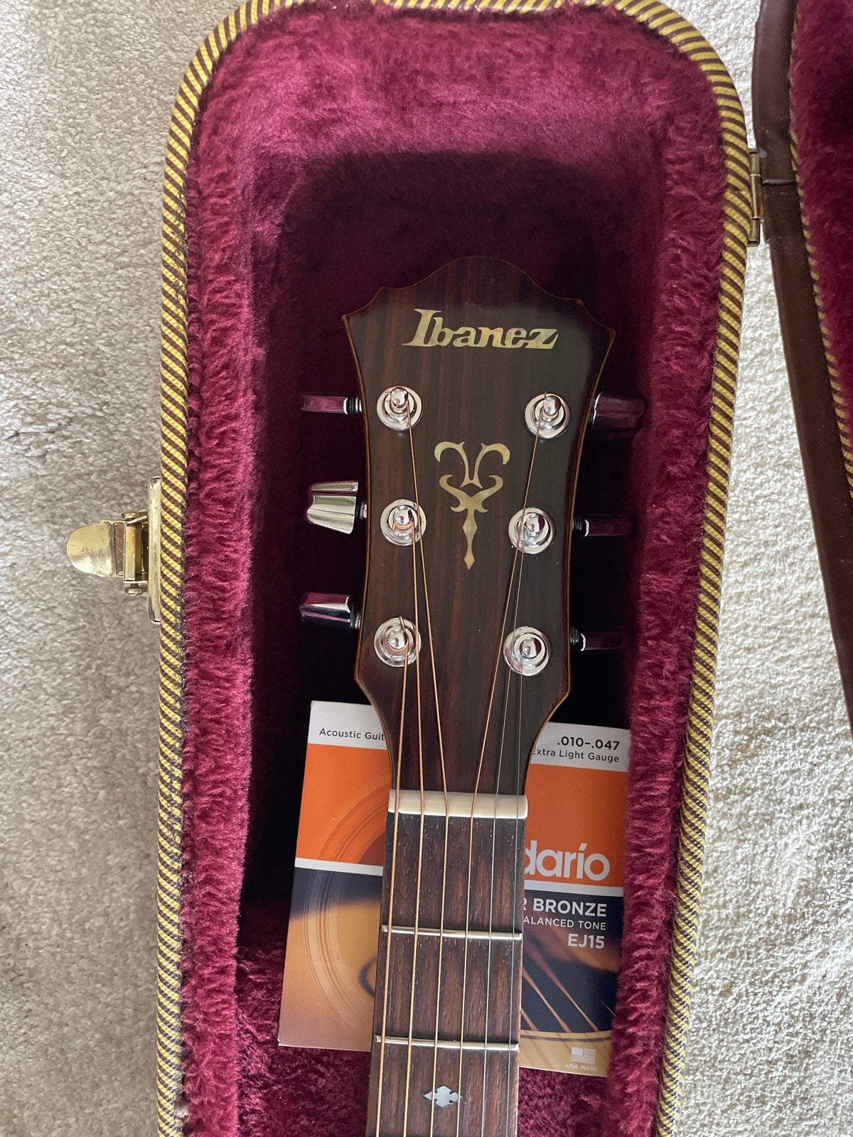Ibanez V-500 handcrafted in Japan 1982 geserviced, Muziek en Instrumenten, Ophalen, Zo goed als nieuw, Western- of Steelstringgitaar
