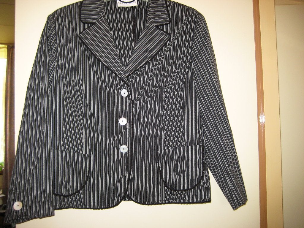 Zwart/wit gestreepde blazer, 44, Marcona, Overige kleuren, Maat 42/44 (L), Ophalen of Verzenden, Zo goed als nieuw