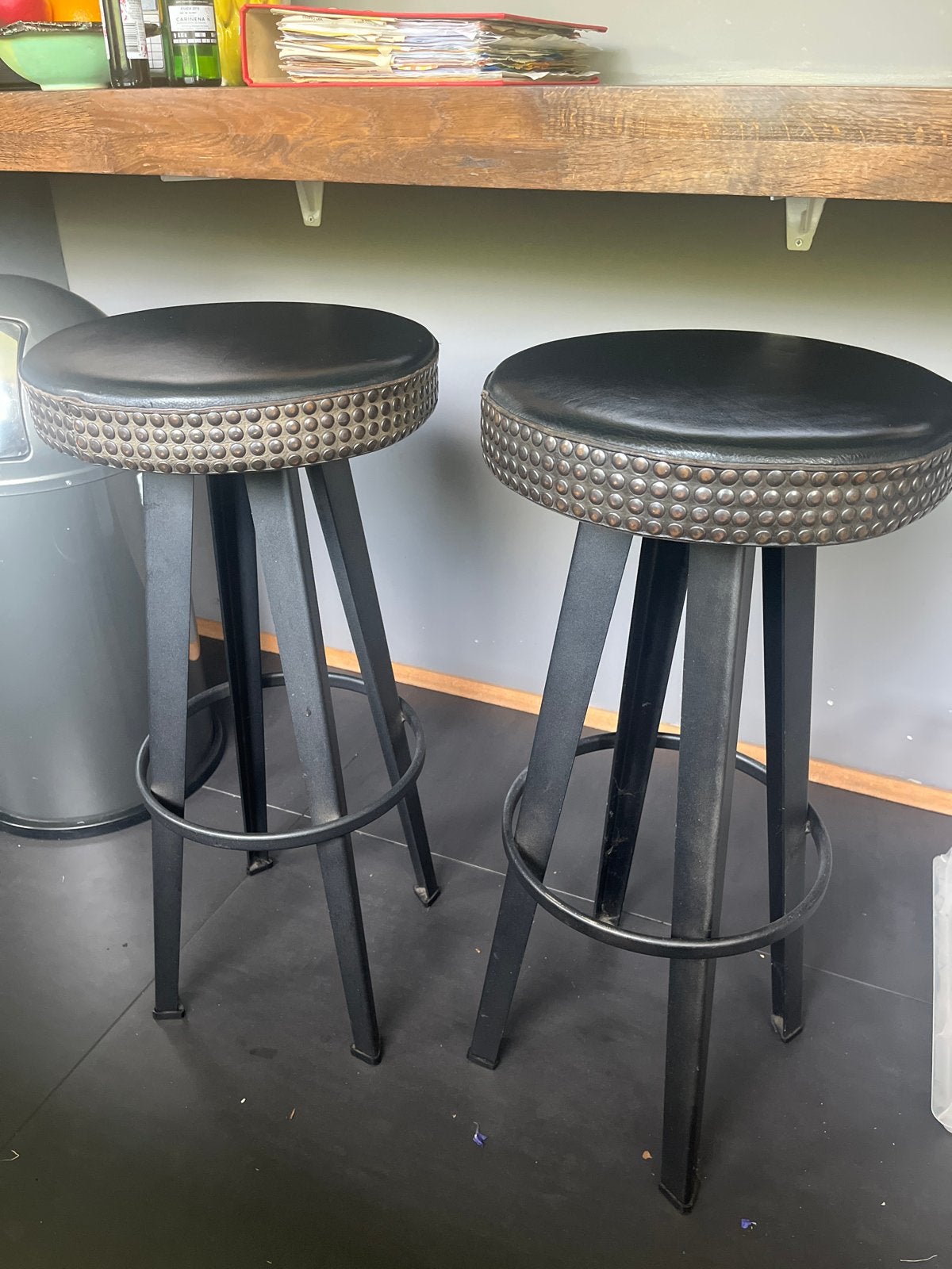 Set van 2 Diesel barkrukken met studs, Ophalen, Gebruikt, Met voetsteun, 90 cm of meer