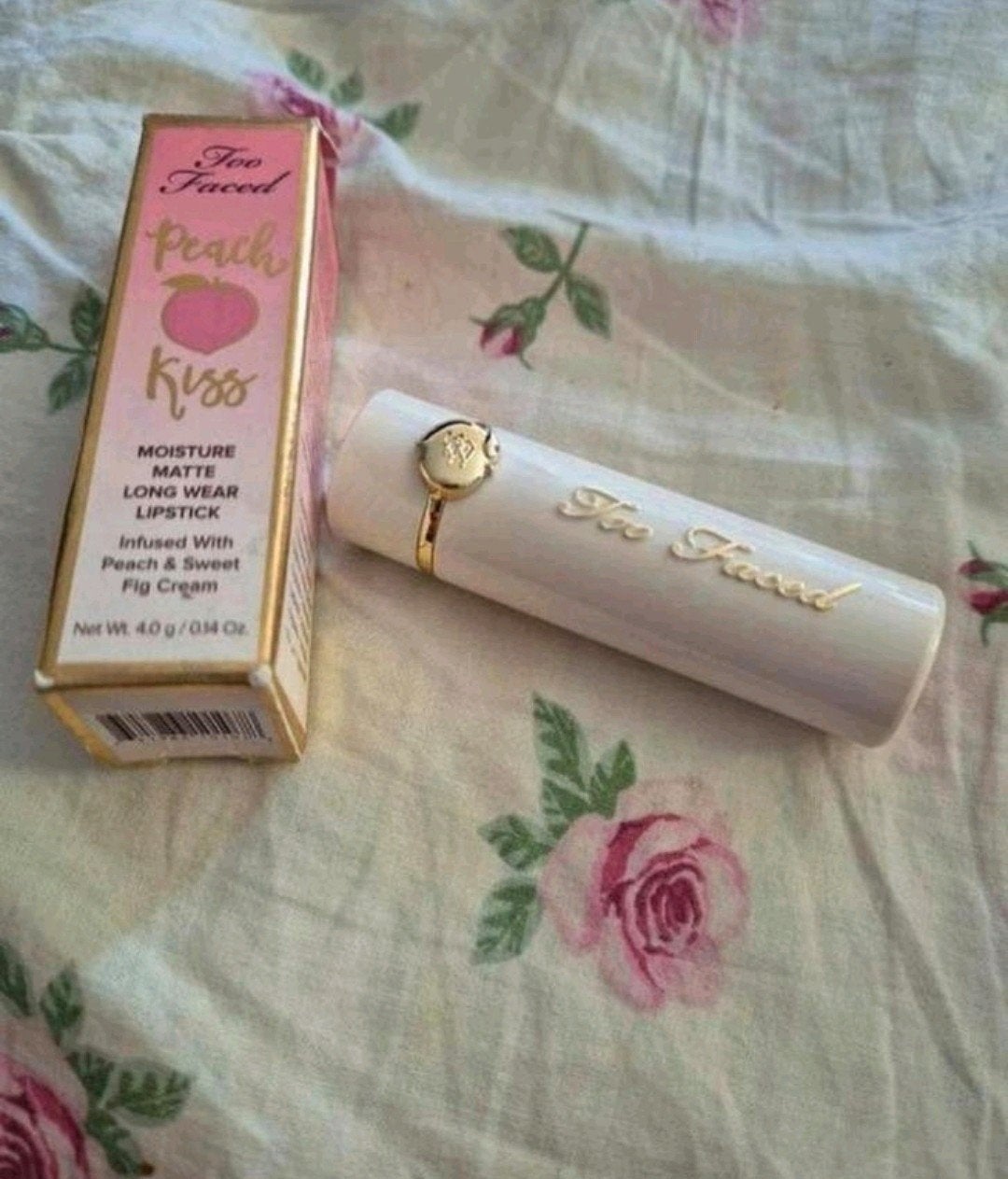 Too Faced moisture matte long wear lipstick in make me blush, Ophalen of Verzenden, Nieuw, Lippen, Make-up