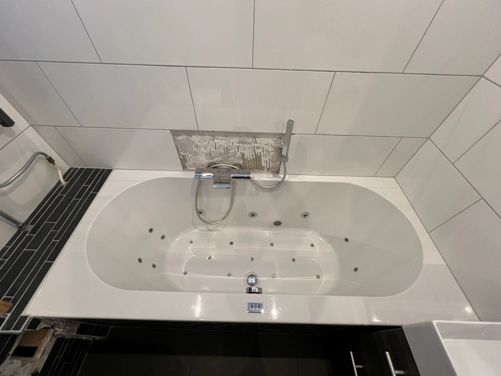 Bubbelbad met jets en bubbels - Inbouw, Ophalen of Verzenden, Gebruikt, Vast, Inbouw
