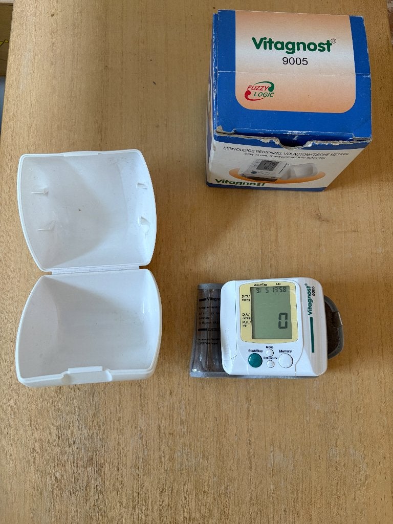 Volautomatische pols- en bloeddrukmeter Vitagnost 9005, Ophalen of Verzenden, Zo goed als nieuw, Overige typen