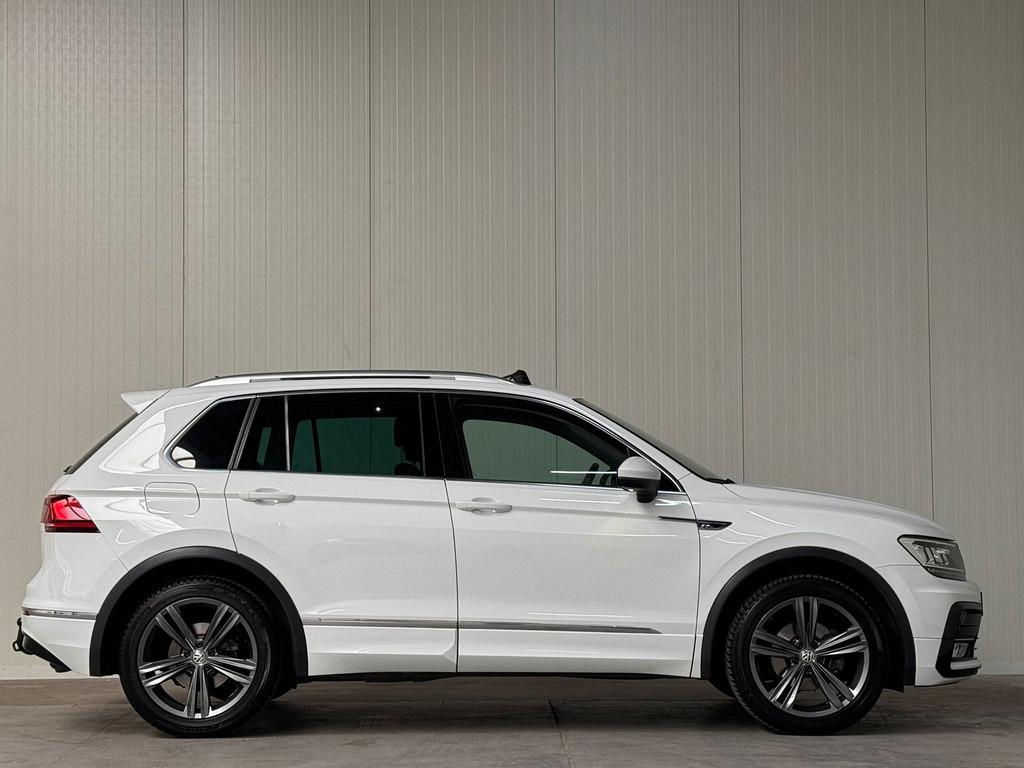 Volkswagen Tiguan 1.4 TSI R-LINE PANO l TREKHAAK l CAMERA l, Voorwielaandrijving, 125 pk, Gebruikt, Euro 6