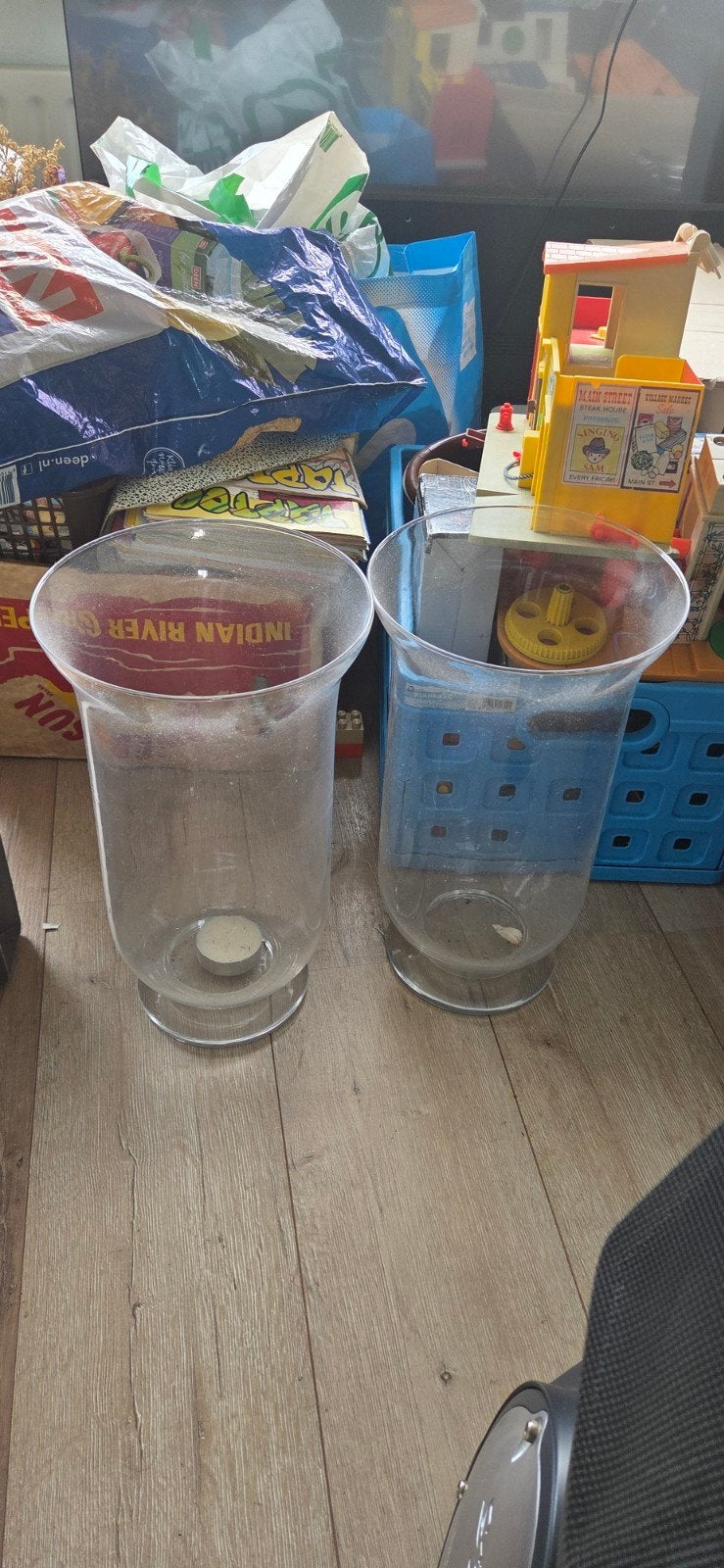 2 grote glazen vazen gratis, Verzamelen, Glas en Borrelglaasjes, Ophalen, Overige typen