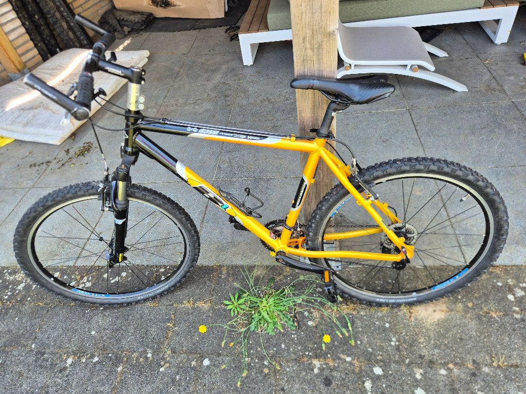 B1 Team Replica 26" 48cm, Gebruikt, Hardtail, 45 tot 49 cm, Ophalen