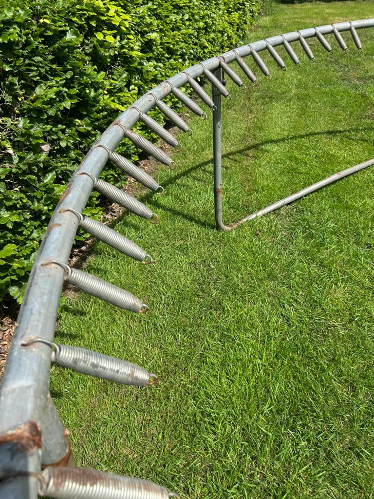 Veren voor trampoline, Ophalen, Gebruikt