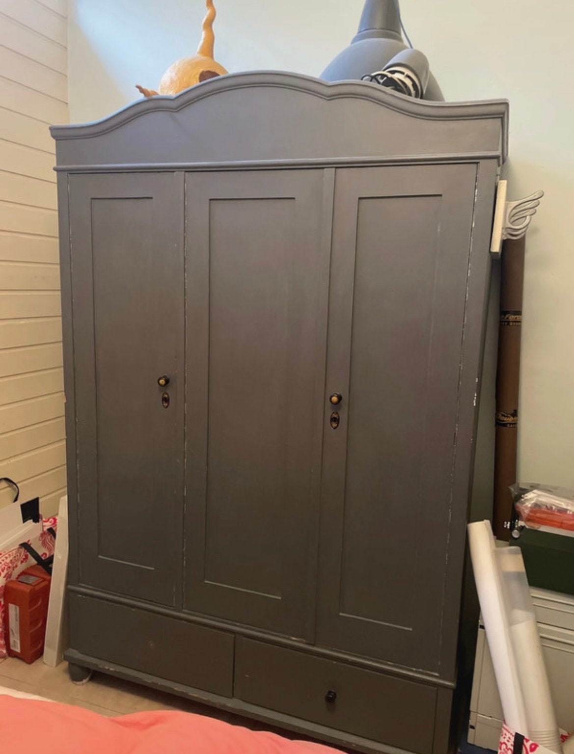 Gave brocante kast, Ophalen