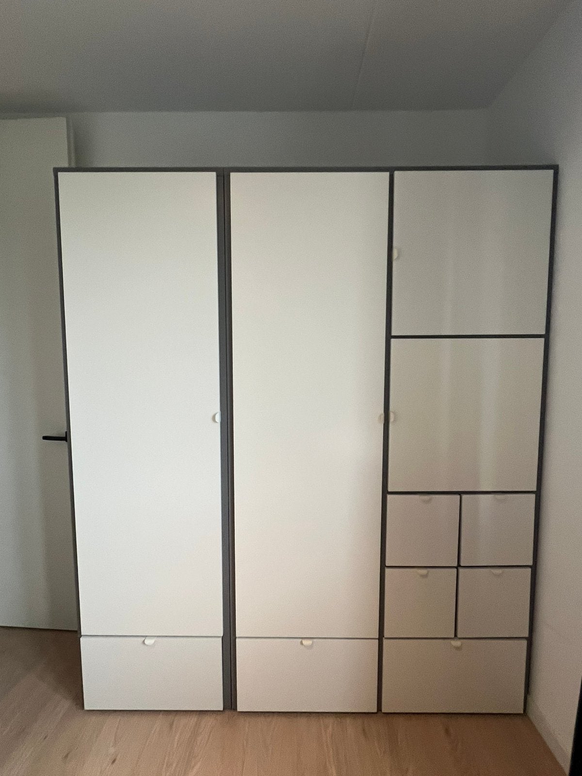 Visthus kledingkast (uiterlijk morgen ophalen), Ophalen, Zo goed als nieuw, 50 tot 75 cm, 150 tot 200 cm