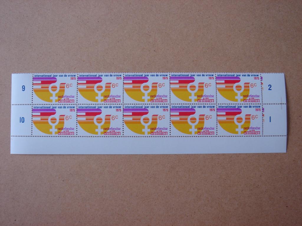 Ned. Antillen 1975 Int. jaar van de vrouw NVPH 512- 513 -514, Postzegels en Munten, Postzegels | Nederlandse Antillen en Aruba