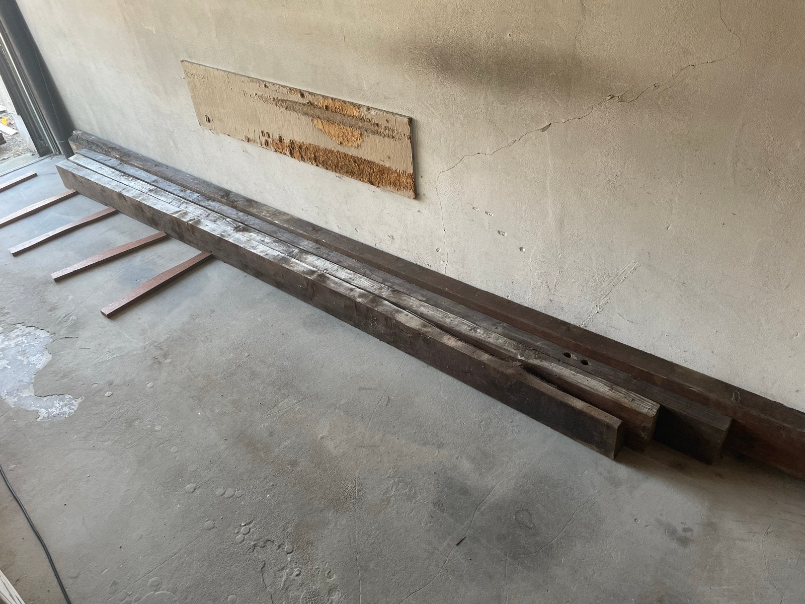 Te Koop: 4 Robuuste houten vloer balken/gebinten, Ophalen, Gebruikt, Balk, Overige houtsoorten