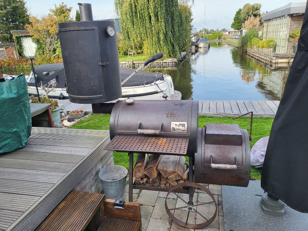 Grote BBQ Smoker - Perfect voor buiten koken, Tuin en Terras, Ophalen, Gebruikt, Onbekend, Met accessoires