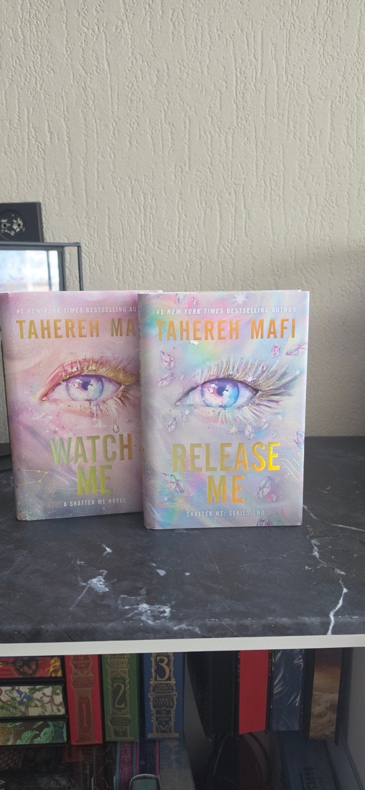 Tahereh Mafi - watch me & release me., Boeken, Fantasy, Nieuw, Ophalen of Verzenden