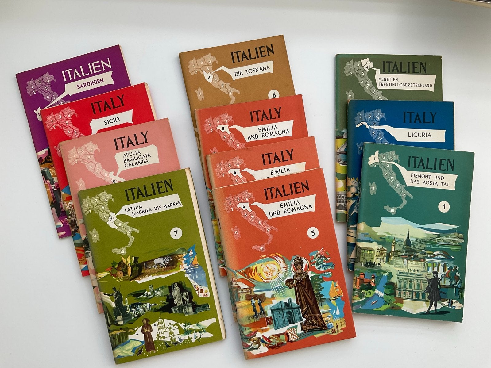 Vintage reisgidsjes Italië - Jaren '50/'60, Europa, Ophalen of Verzenden, Reisgids of -boek, Gelezen