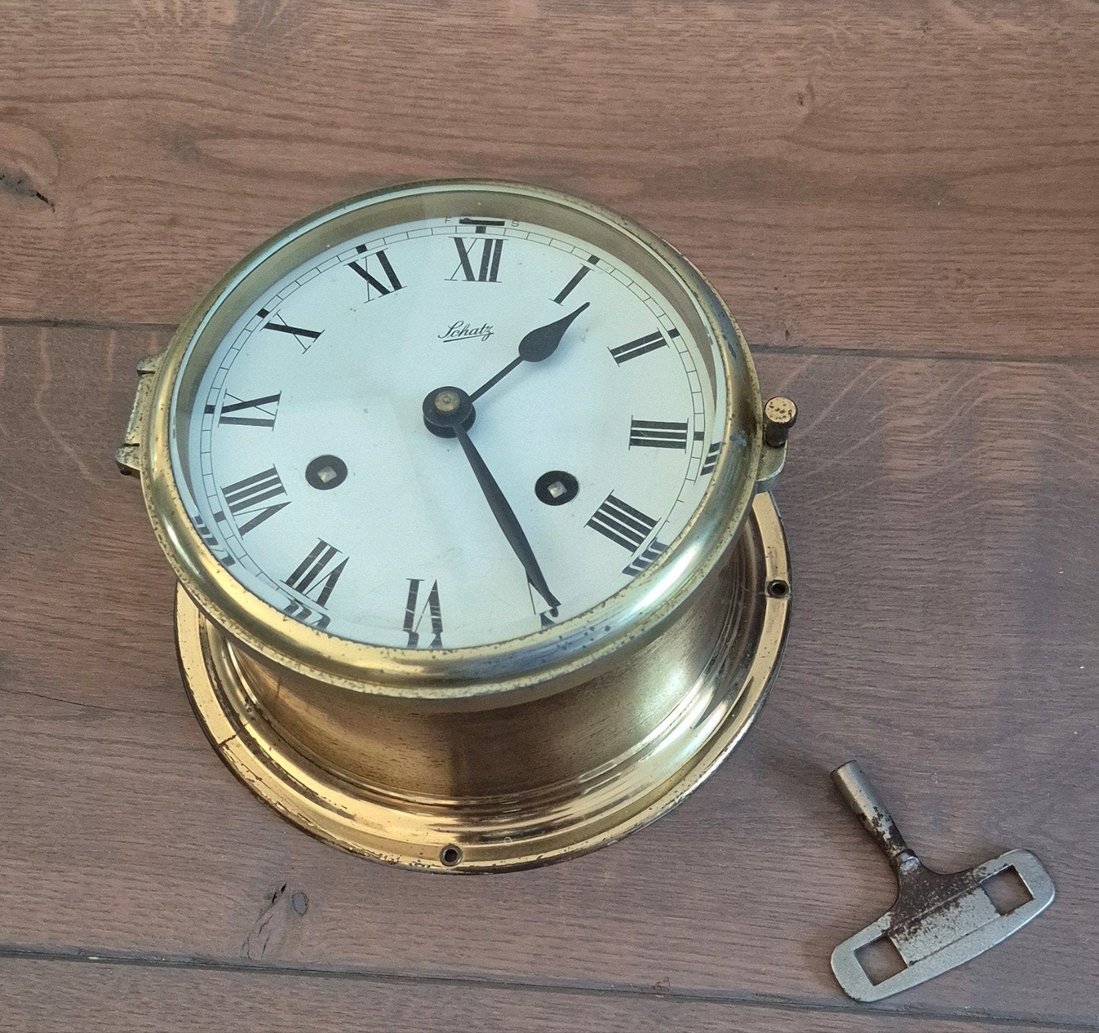 Vintage scheepsklok met sleutel - messing behuizing, Antiek en Kunst, Antiek | Klokken, Ophalen of Verzenden