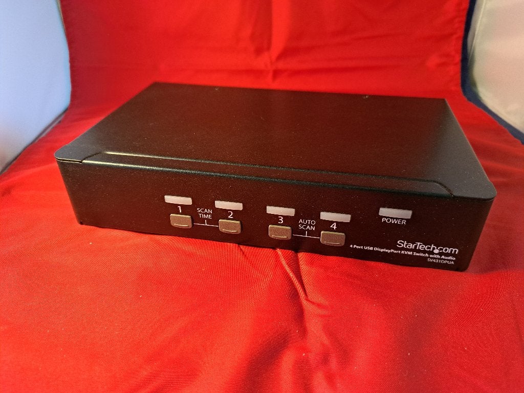 KVM 4 Port USB DisplayPort met Audio, Computers en Software, Ophalen of Verzenden, Zo goed als nieuw, StarTech.com