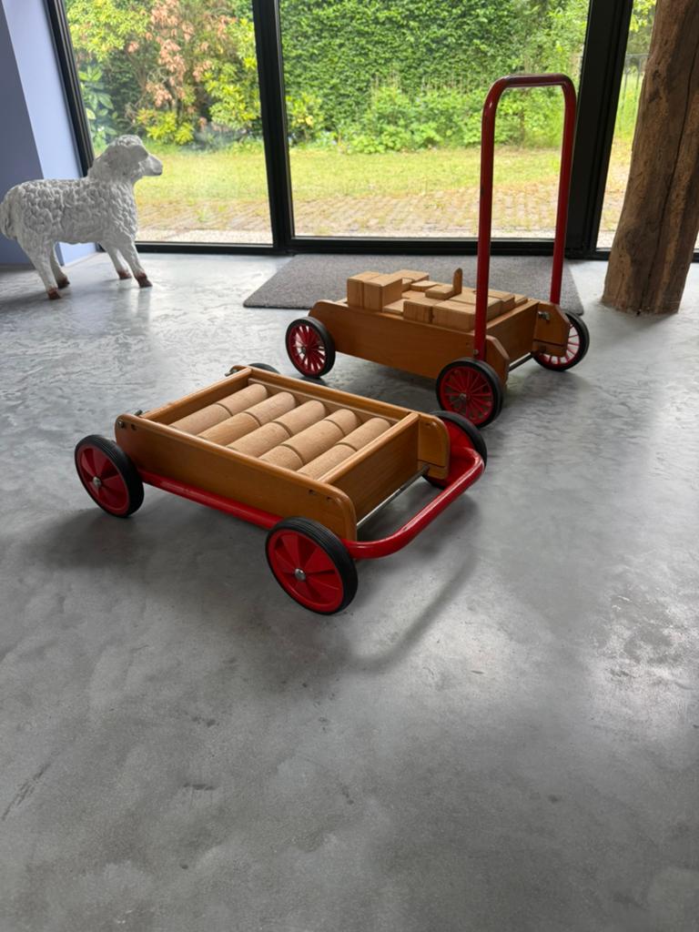 Loopwagen Duwkar met ruberen wielen blokken, Ophalen of Verzenden, Zo goed als nieuw, Duw- of Trekspeelgoed