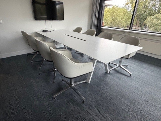 Moderne design vergadertafel 300 x 120 cm –wit–€499/stuk,2st, Gebruikt, 100 tot 150 cm, 200 cm of meer, Ophalen of Verzenden