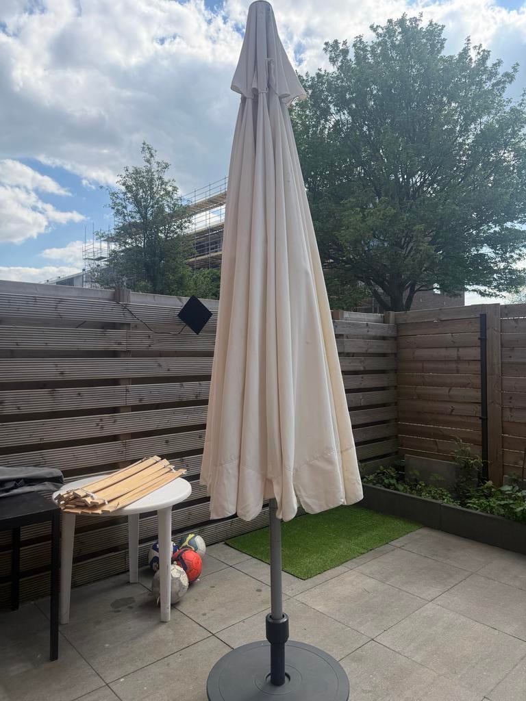 Luxe parasol met stevige voet - Ideaal voor terras/tuin, Tuin en Terras, Ophalen of Verzenden, Gebruikt, 2 tot 3 meter, Stokparasol