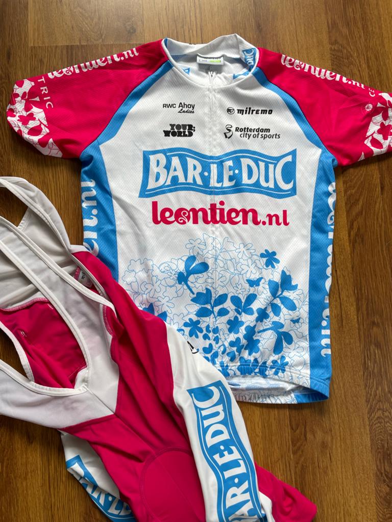 Bar-le-Duc Leontien Wielrenkleding Set, Ophalen of Verzenden, Gebruikt, Helm