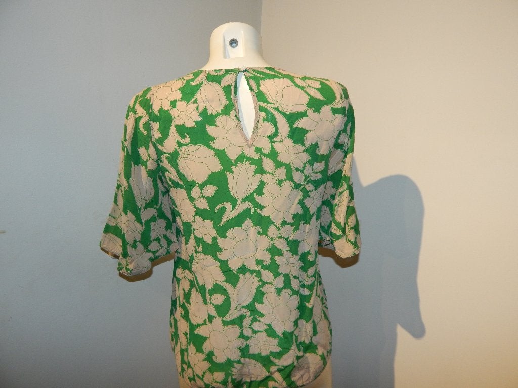 Essentiel Antwerp appeltjes groene top bloemen 36/38, Kleding | Dames, Verzenden, Zo goed als nieuw, Maat 36 (S), Groen
