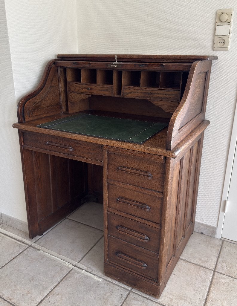 Antiek rolluikbureau, Ophalen