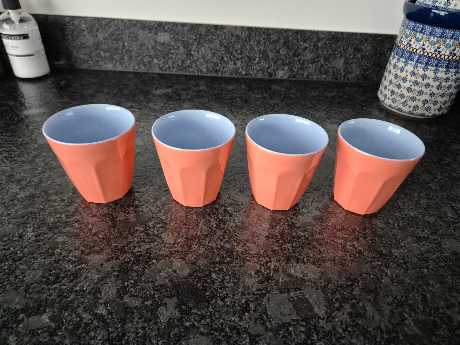 HEMA  - Melamine Bekers roze 2 stuks, Ophalen of Verzenden, Overige materialen, Overige stijlen, Kop(pen) en/of Schotel(s)