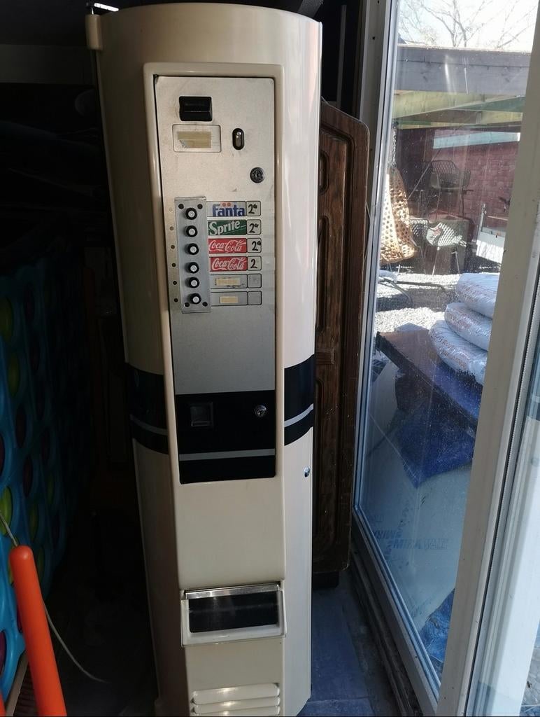 Drankautomaat, Ophalen, Gebruikt