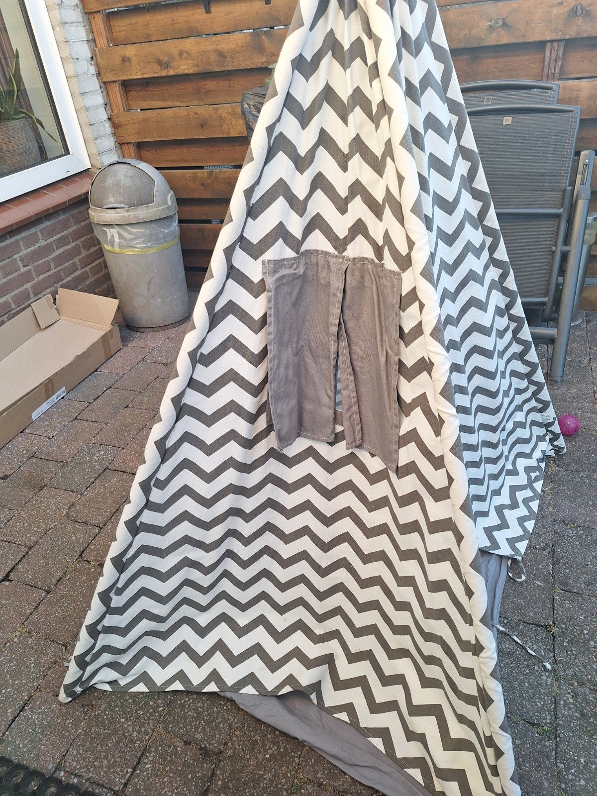 Tipi tent voor kinderen - Grijs/Wit zigzag patroon, Ophalen, Gebruikt