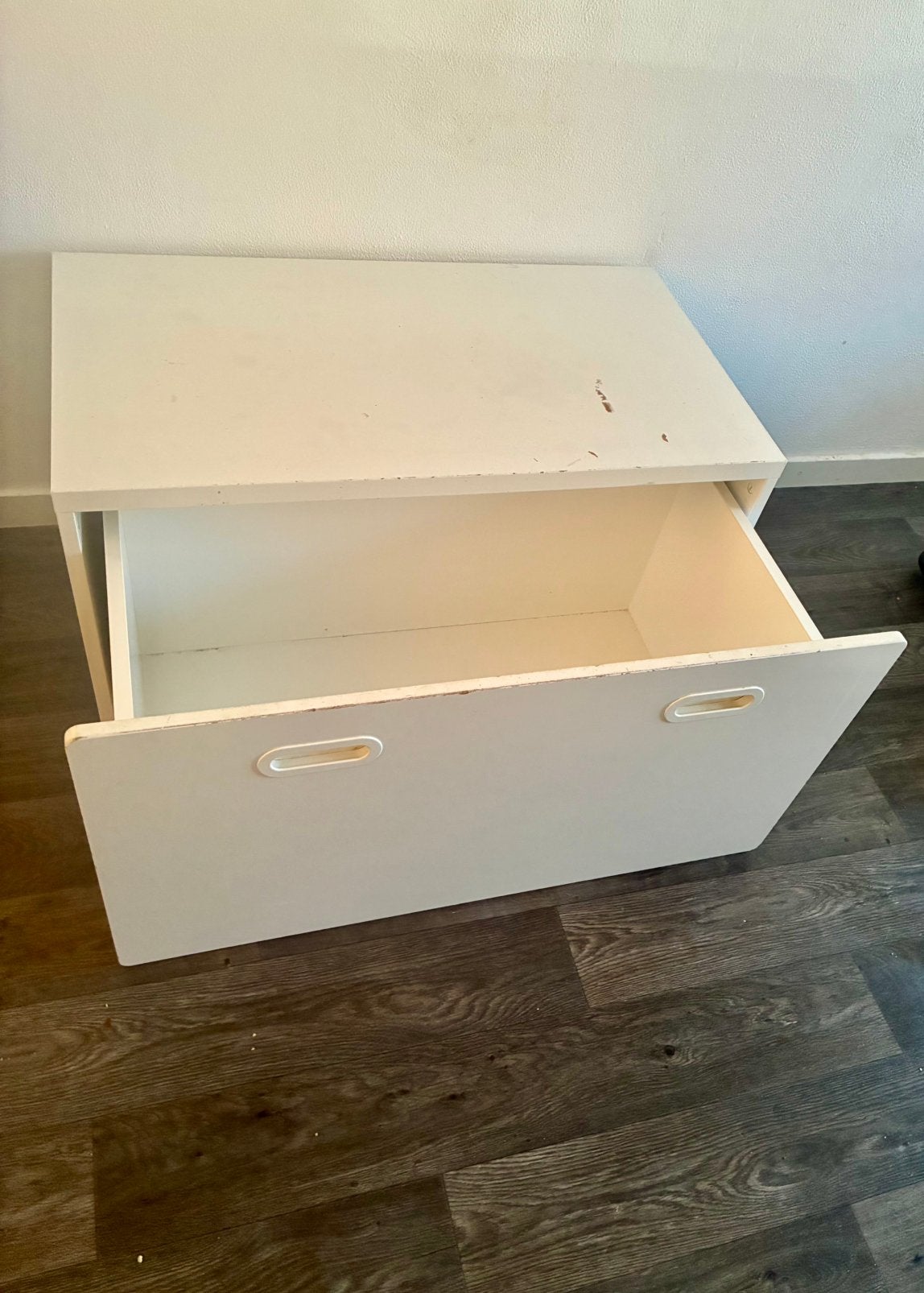Gratis  Speelgoedkist met bank,, Ophalen, Gebruikt