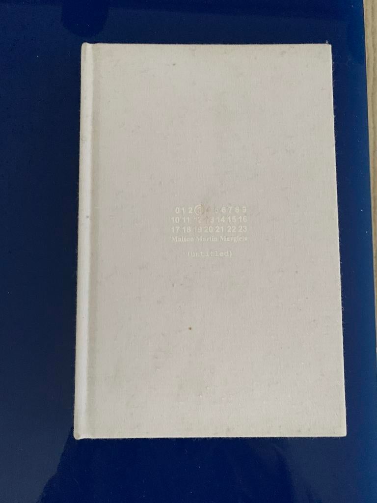 Maison martin  margiela kladboek, Verzenden, Zo goed als nieuw, Mode algemeen