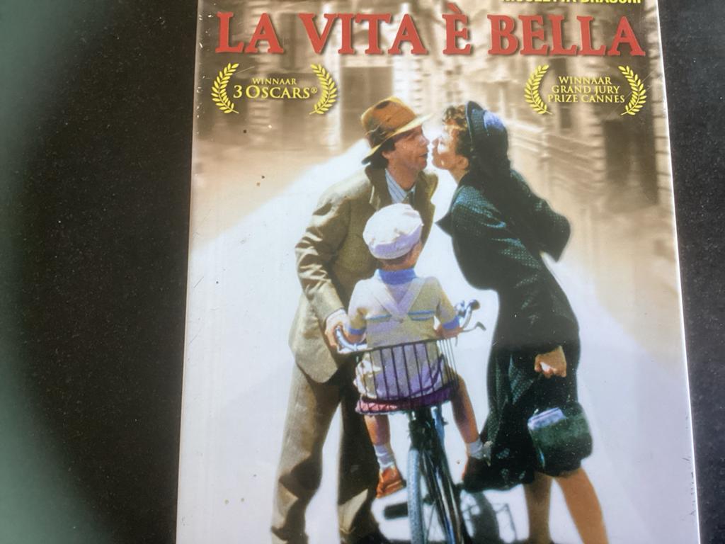 La Vita è Bella - DVD (Winnaar 3 Oscars) in metal box, Cd's en Dvd's, Dvd's | Drama, Gebruikt, Waargebeurd drama, Alle leeftijden