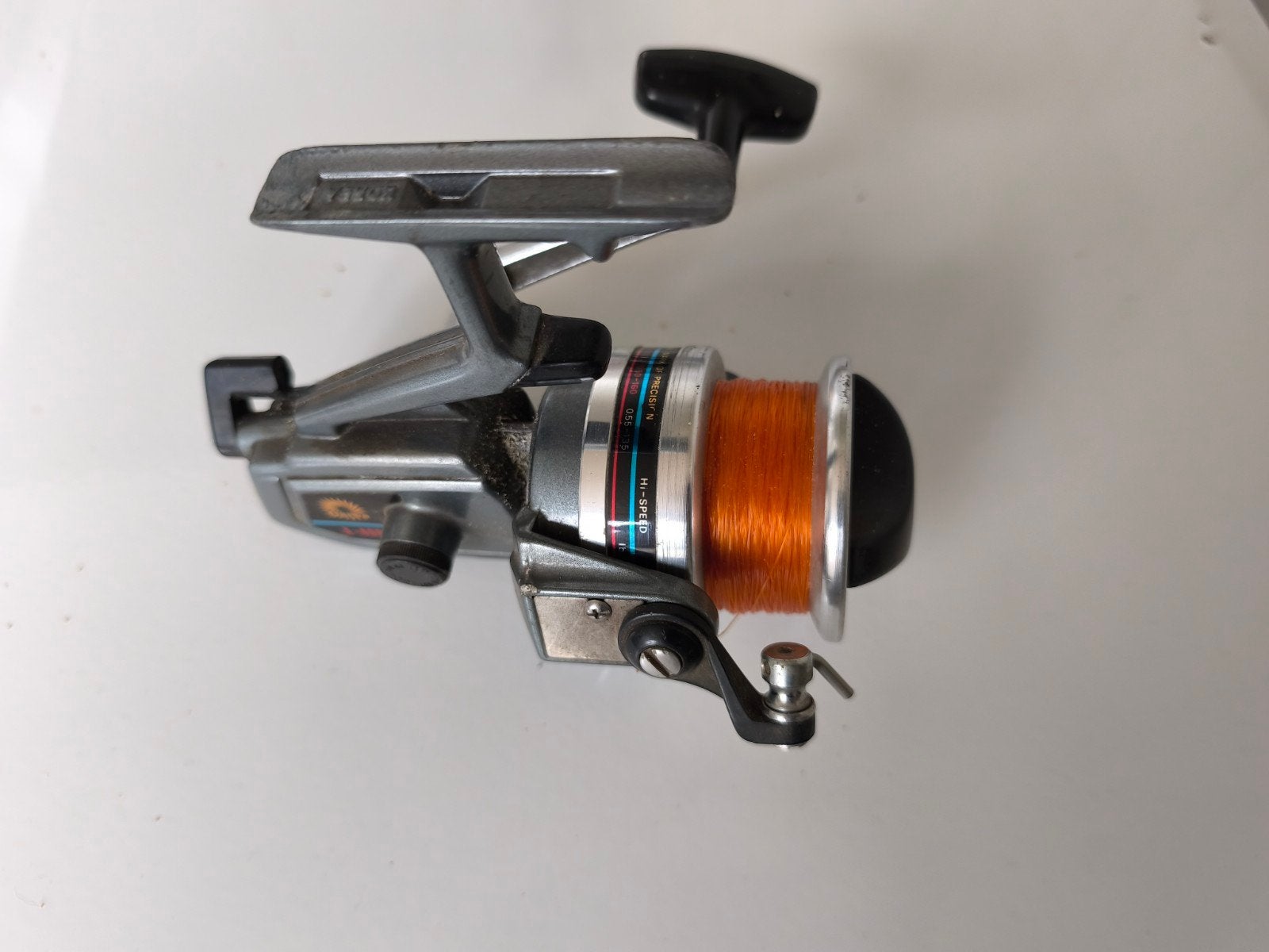 Oudere Daiwa A-400RL vismolen - Zeer goede staat, Ophalen of Verzenden, Zo goed als nieuw, Molen