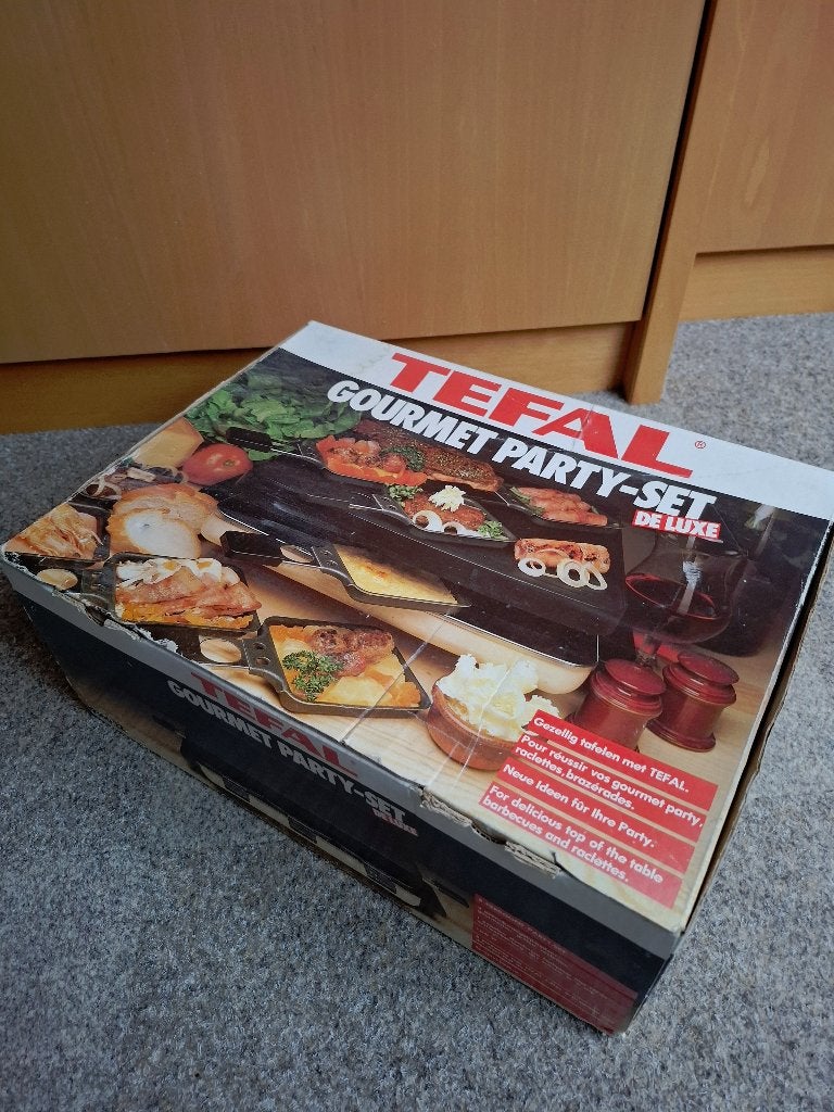 Gourmet - stel, Witgoed en Apparatuur, Gourmetstellen, Ophalen of Verzenden, Nieuw, 4 t/m 7 personen